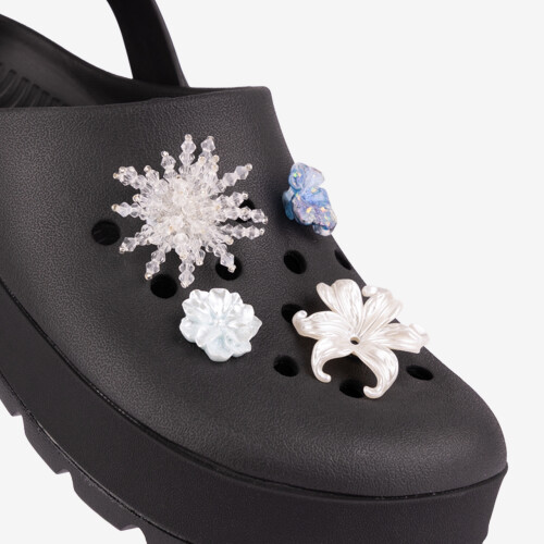 AMULETZ Crystal Flowers