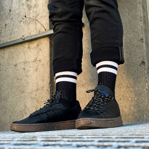 SOCKS Šport čierny pásik