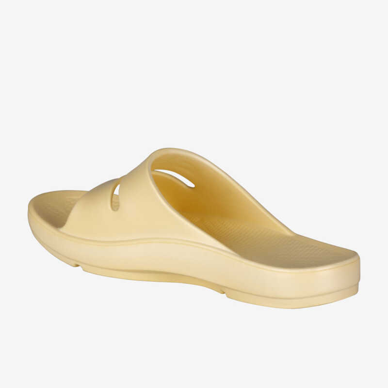 NICO Pastel yellow