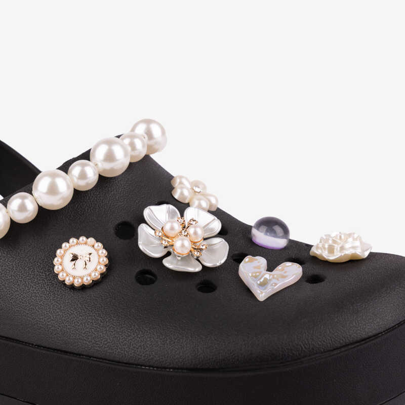 AMULETZ Bed of Pearls