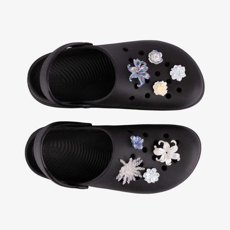 AMULETZ Crystal Flowers