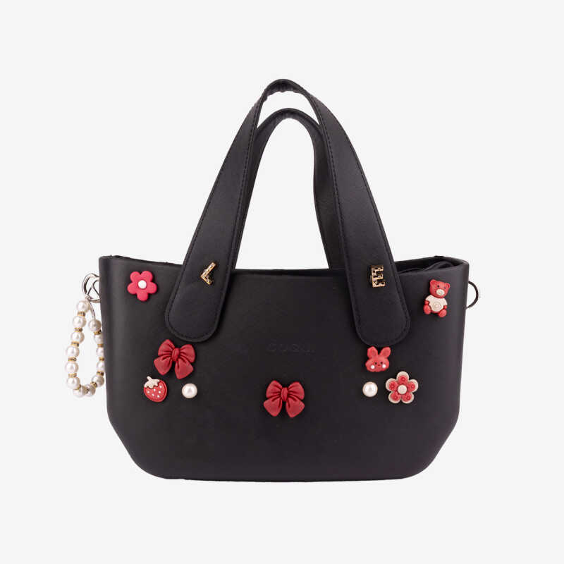 AVA Black/Black + Amulet