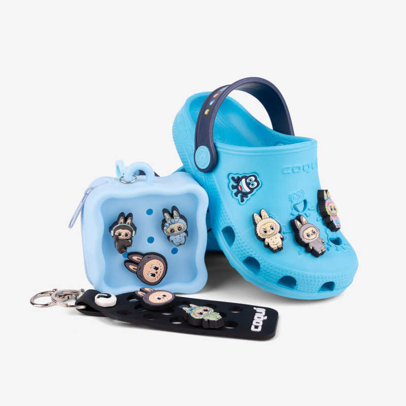 Vánoční balíček s Labubu